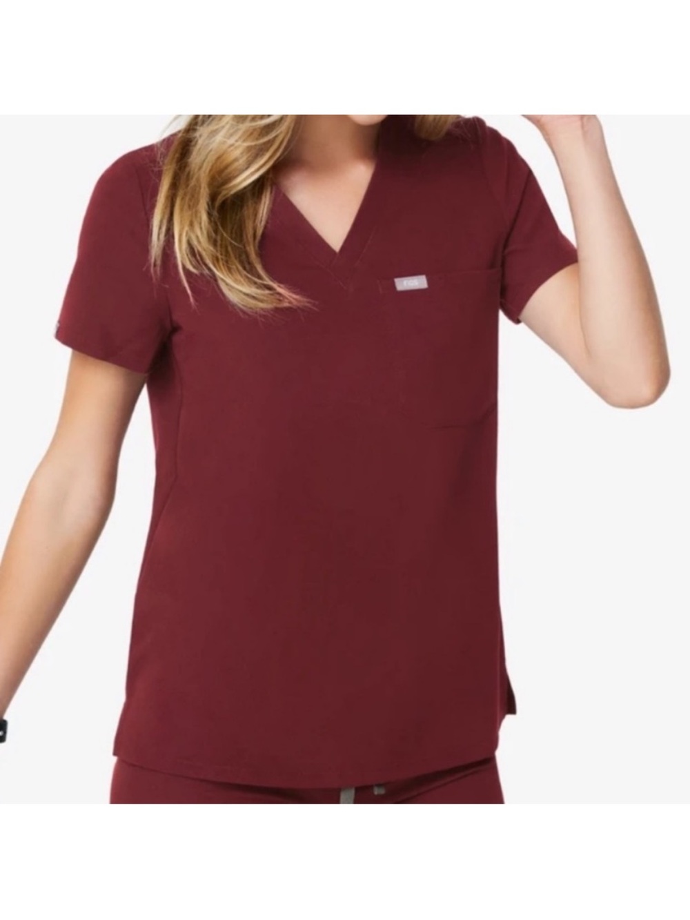 Figs Catarina one-pocket scrub top in burgundy XS